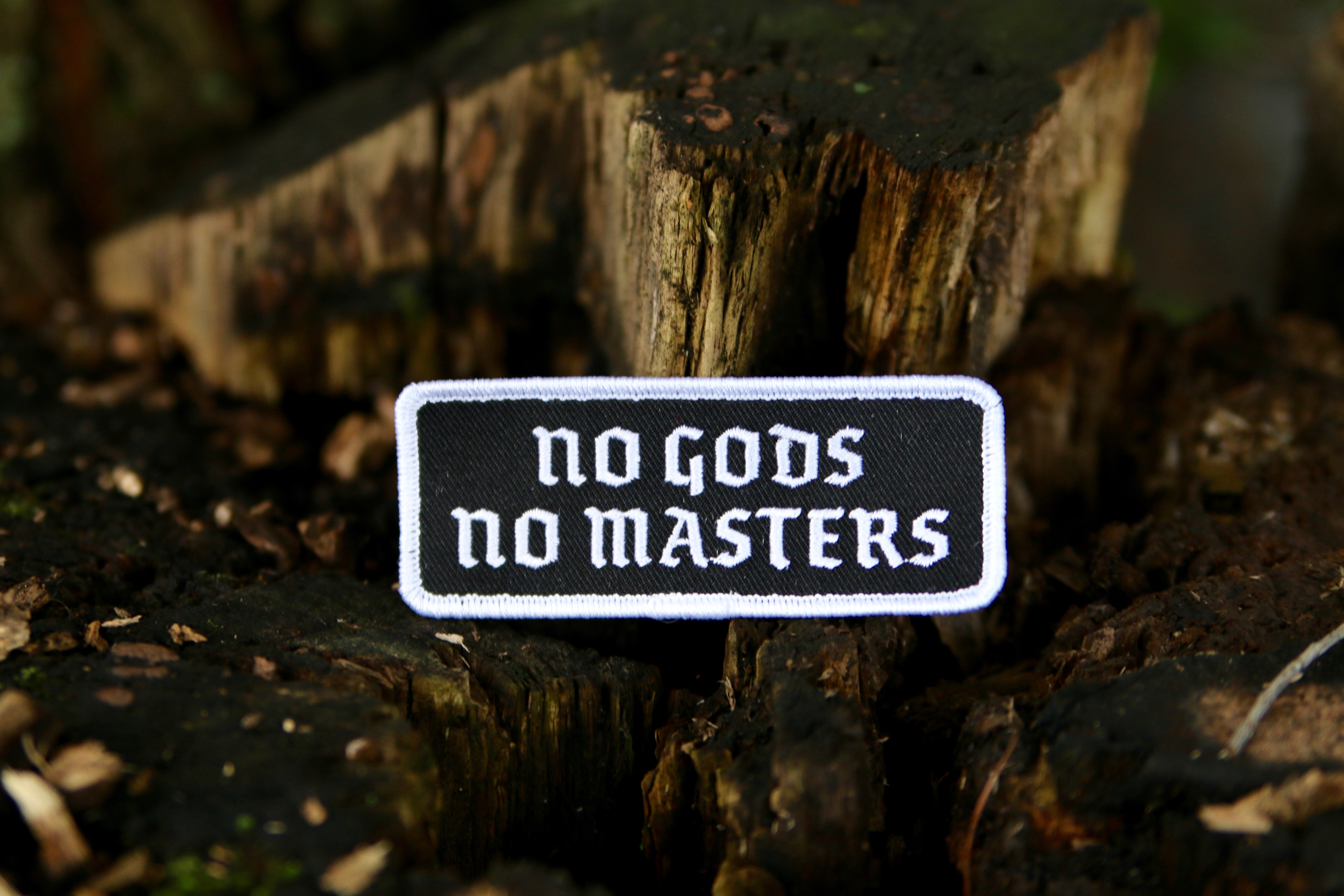 No gods. No Gods no Masters. No Gods no Masters магазин. No Gods no Masters трафарет. Ноу год ноу Мастерс.